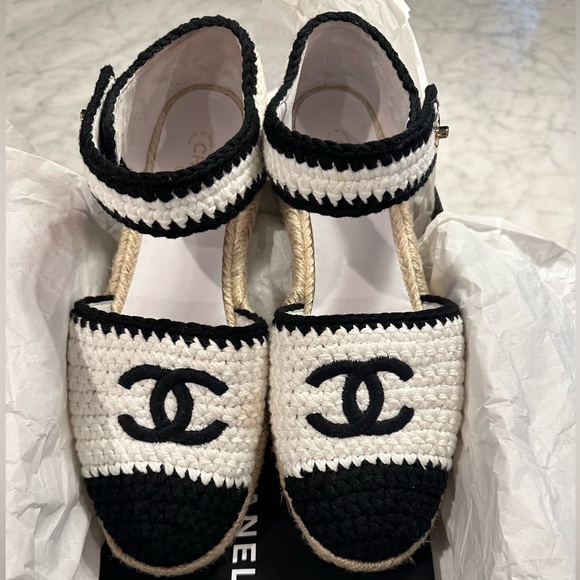 Braided Knit Cap Toe CC Ankle Strap Espadrilles 38 White Black - Picture 1 of 4
